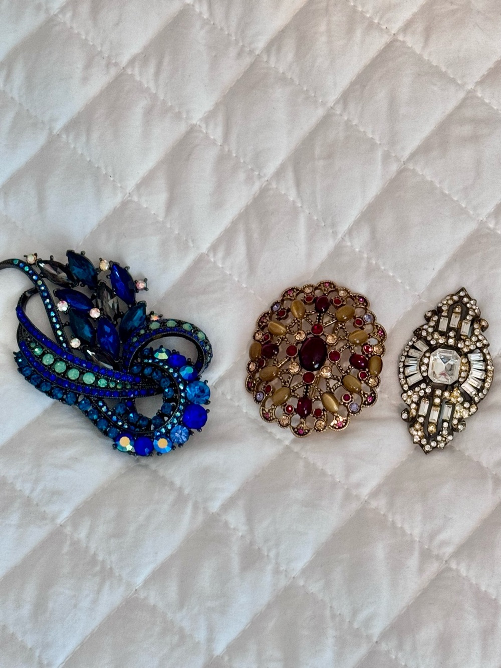 Vintage Broaches Pins Multi Stones 3 Broaches